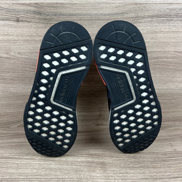 Adidas Originals NMD R1 Training Shoe - Picture 7 of 8